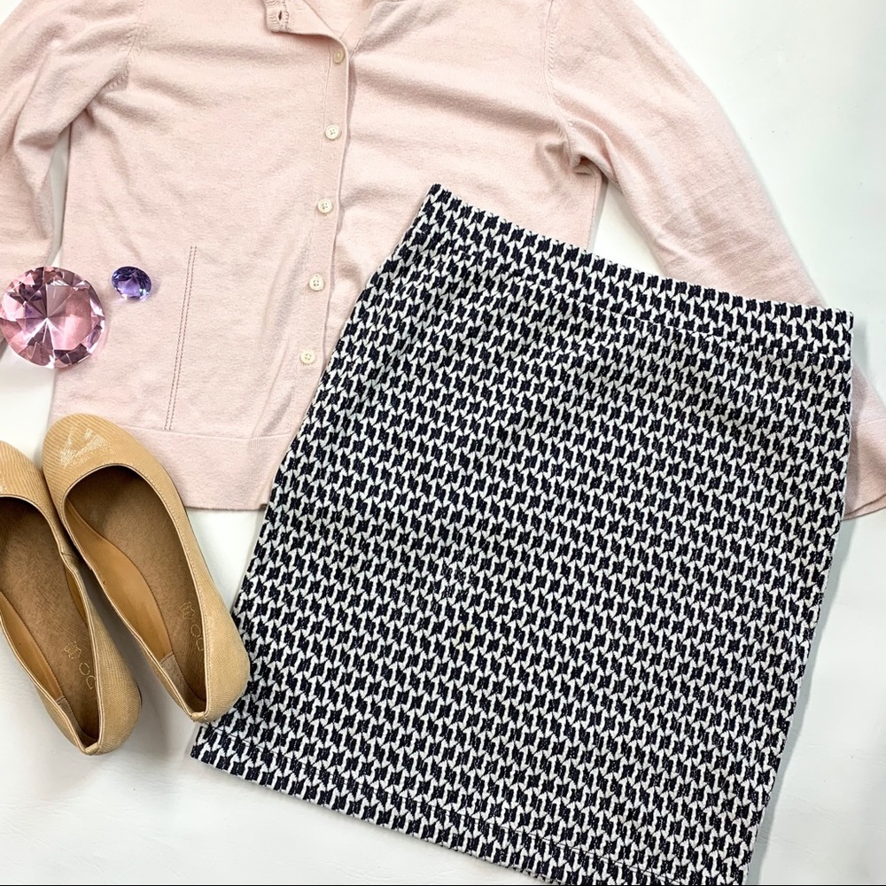 LOFT Houndstooth Spandex Pencil Skirt, sz S